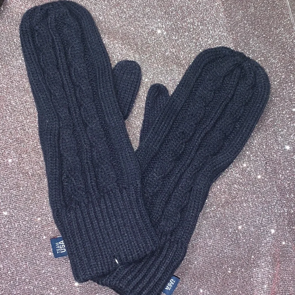 USA Winter Olympic Mittens‎ Navy Cable Knit